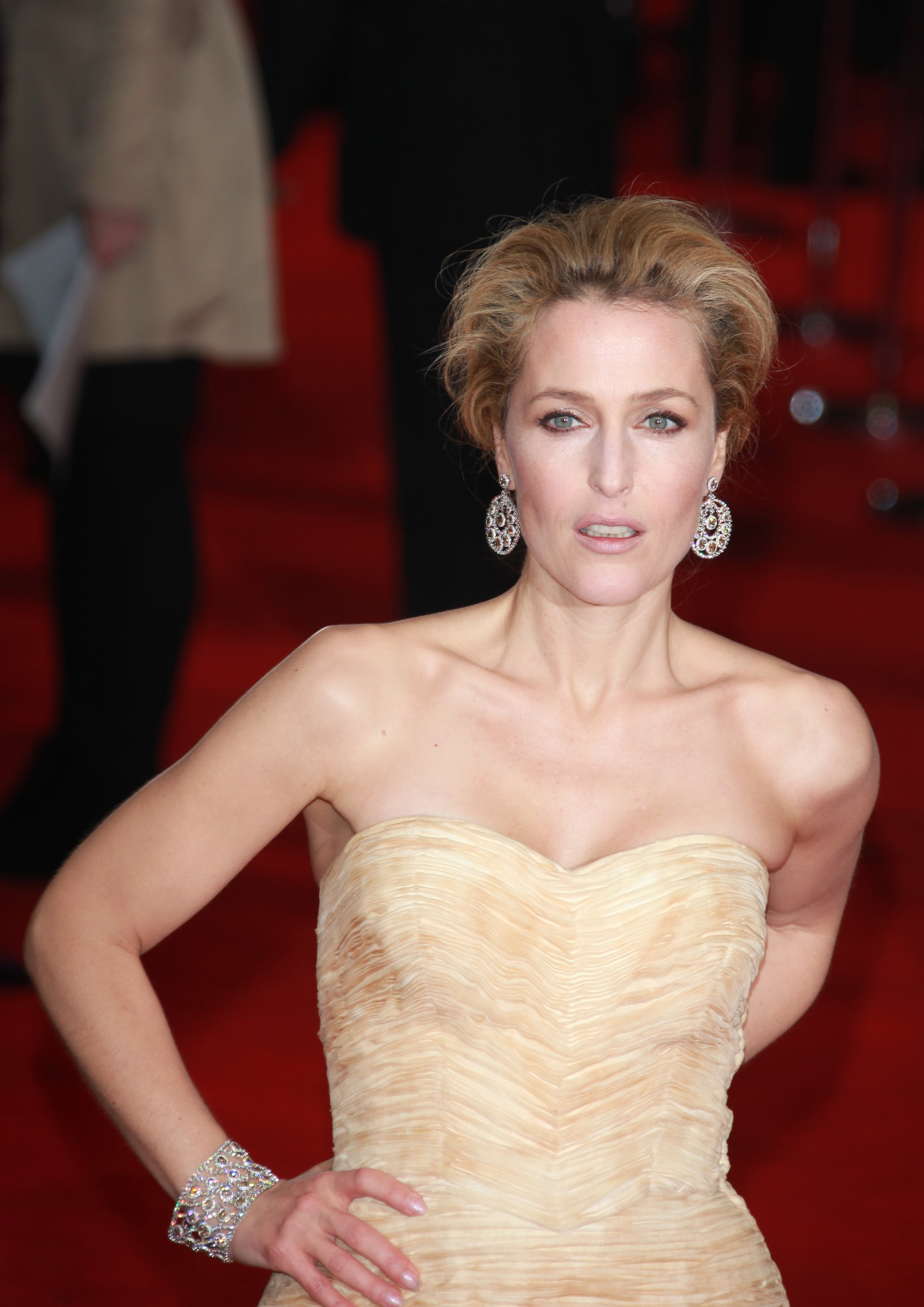 Gillian Anderson 385